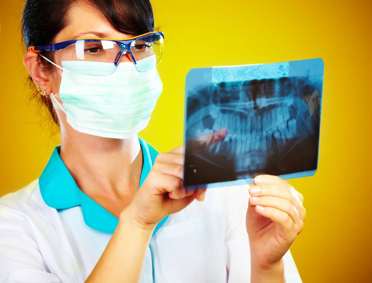 Essential Dental Group logo